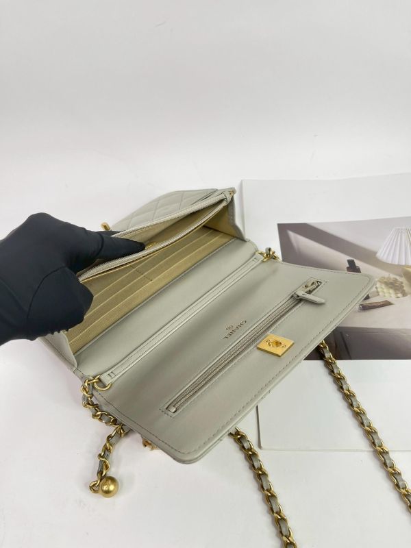 【9成新】CHANEL 羊皮金球WOC 