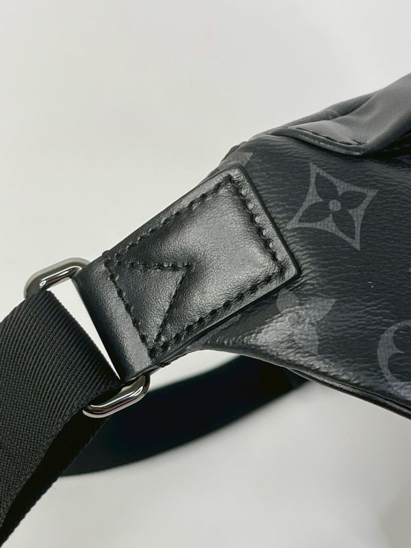 【95成新】LV Discovery PM 腰包 