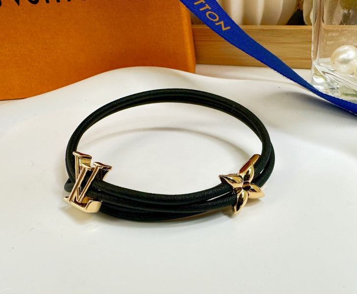 【6期0利率】【現金價】LV Bloom 手鍊 台灣未上市!! 