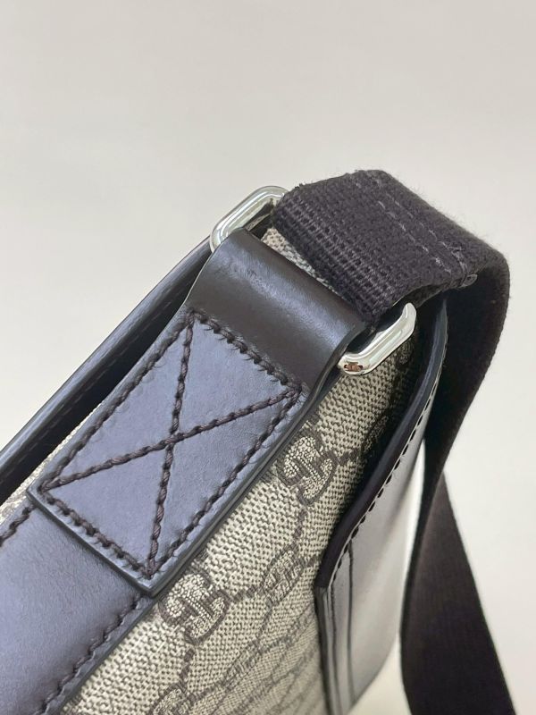 【9成新】GUCCI 男款老花斜背包 