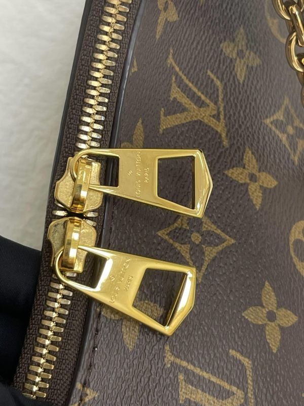 【9成新】LV Boulogne牛角包 