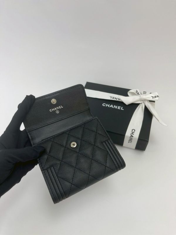 【9成新】CHANEL BOY 背面拉鍊 三折短夾 