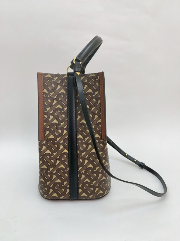 【9成新】BURBERRY PEGGY TB老花水桶包 小號 