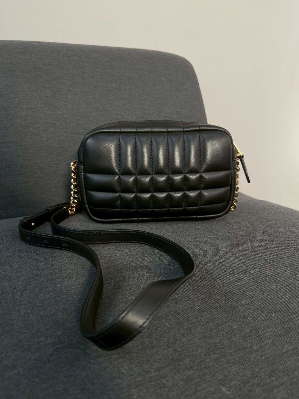 【分期0利率】BURBERRY Lola 羊皮縫線迷你斜背相機包【95成新】 