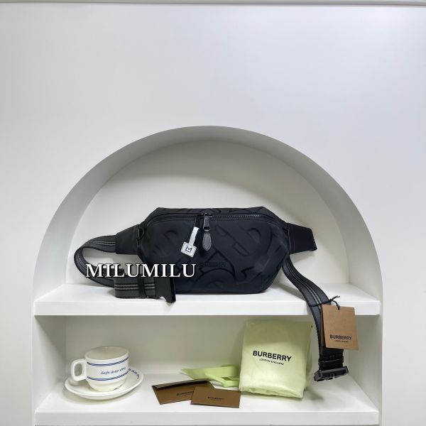 【12期0利率】BURBERRY Sonny 滿版TB 印刷 LOGO腰包【22年台灣購證】【9成新】 