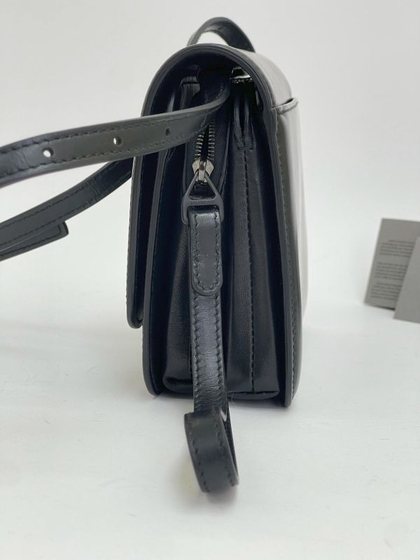 【9成新】BALENCIAGA 金屬B Logo風琴小方包 