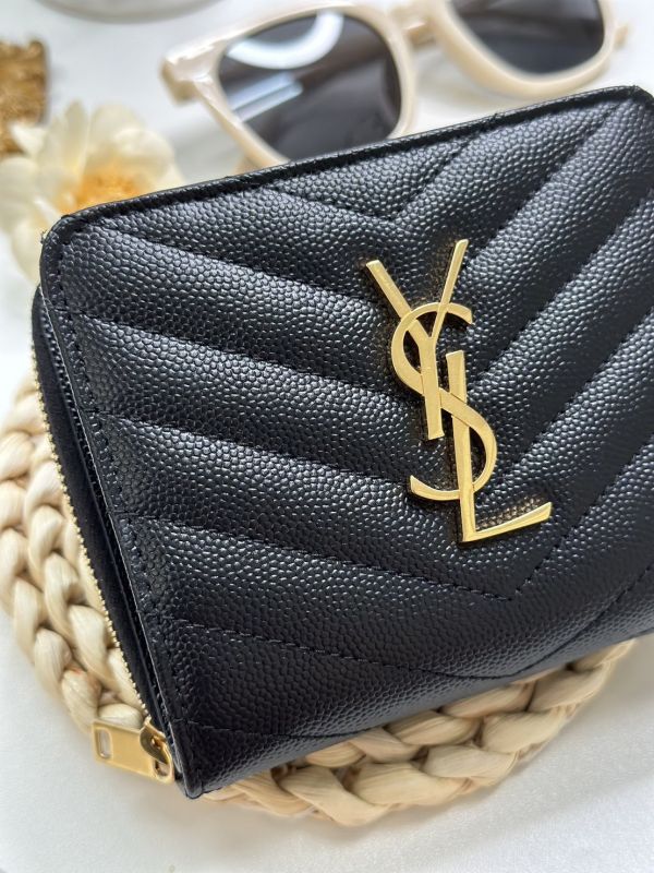 【12期0利率】【全新品】YSL 魚子醬衍縫拉鍊對折6卡零錢袋短夾【現金價】 