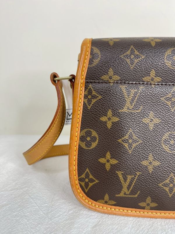 【分期0利率】LV VINTAGE 老花法棍包【9成新】 