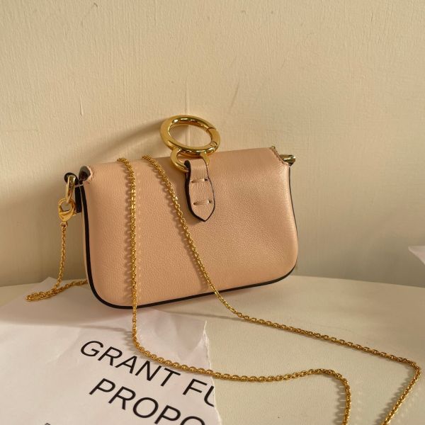 【9.9成新】【12期0利率】FENDI Nano Baguette無敵廢包 