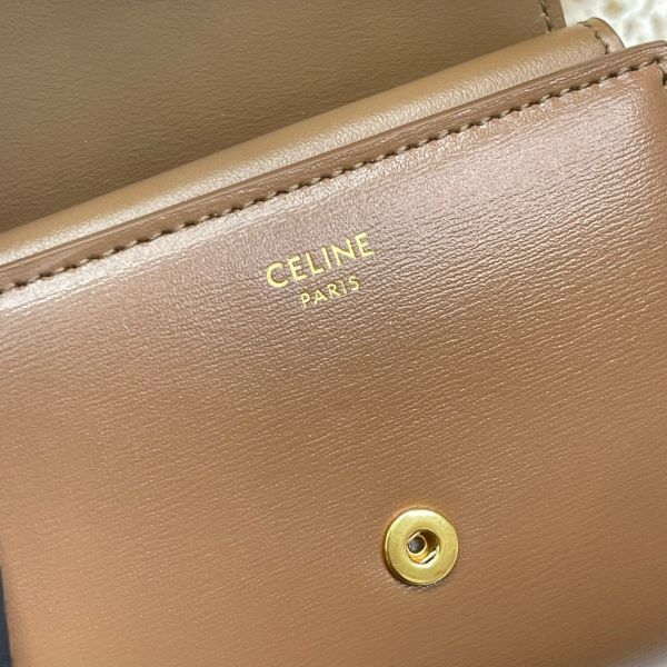 【分期0利率】CELINE 亮面牛皮革TRIOMPHE三折短夾 【99成新】 