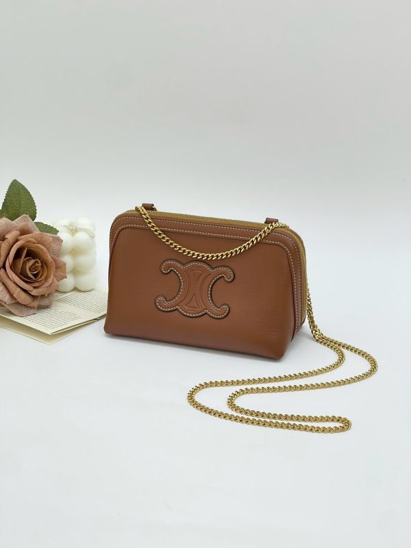 【95成新】CELINE 小牛皮迷你貝殼包 
