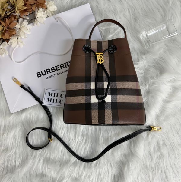 【全新閒置品】【12期0利率】BURBERRY 小款 TB 格紋水桶包 暗樺木棕色 