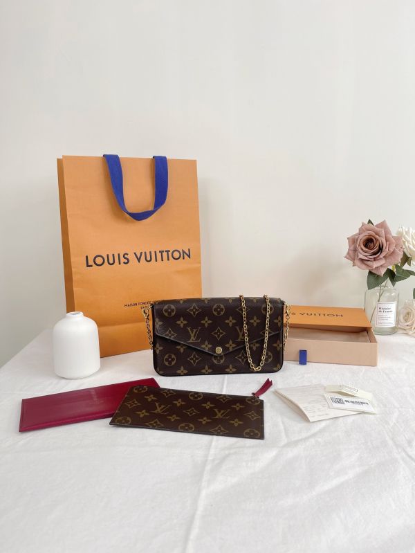 【分期0利率】 LV LV Félicie Pochette 舊款老花三合一 (非絨布內裡)【9成新】 