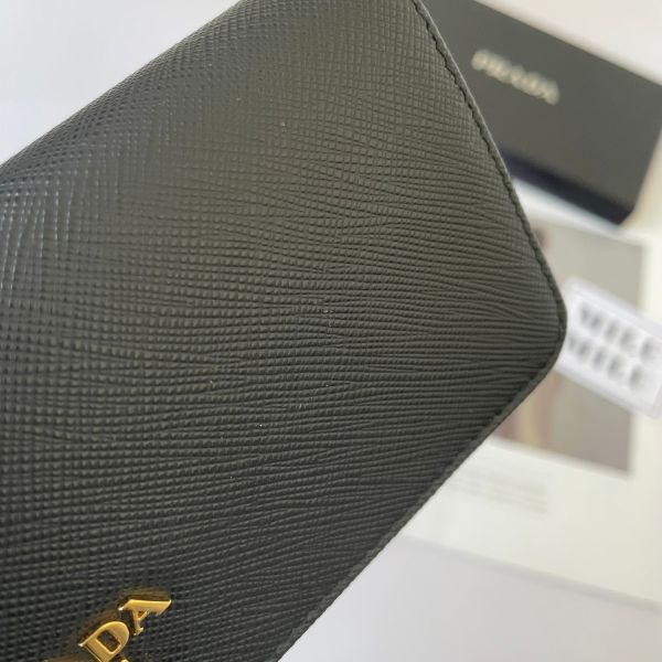 【全新閒置品】【12期0利率】PRADA 拉鍊皮夾 雙折長皮夾 
