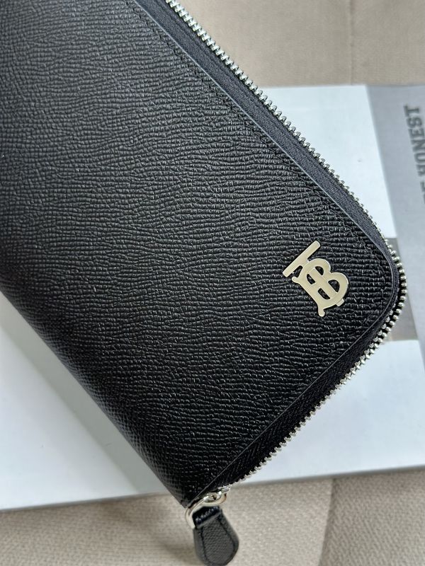 【12期0利率】【現金價】BURBERRY 顆粒牛皮TB 拉鍊長夾 