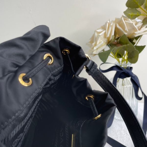 【12期0利率】Prada Duet Re-Nylon 水桶袋【全新閒置品 
