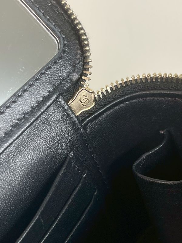 【95成新】CHANEL 23P荔枝牛皮愛心金球長盒子 