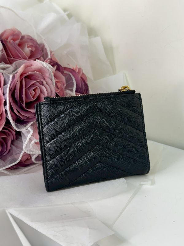 【分期0利率】YSL 魚子醬照片夾層兩折短夾【99成新】 