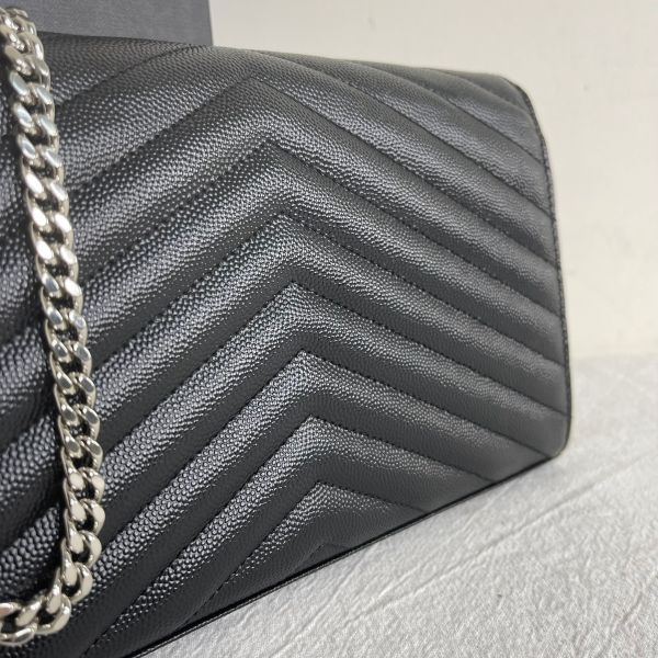 【12期0利率】YSL WOC 魚子醬鍊包 銀扣22.5CM【台灣購證】【95成新】 