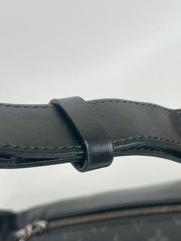 【9成新】LV 皮革背帶黑老花腰包 