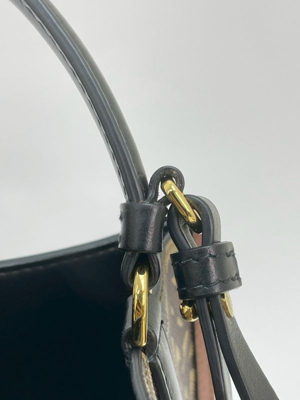 【9成新】BURBERRY PEGGY TB老花水桶包 小號 
