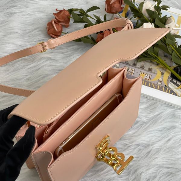 【9.9成新】【12期0利率】TB 小號專屬別皮革鎖識扣包 豆腐包 