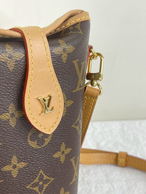 【分期0利率】LV  薯條手機包【9成新】 