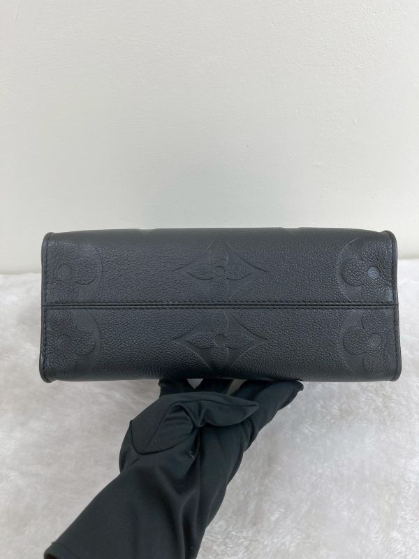 【95成新】LV ON THE GO PM 