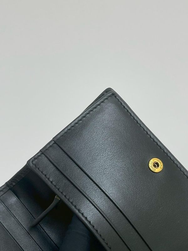 【9成新】GUCCI Marmont 愛心兩摺拉鍊零錢袋短夾 