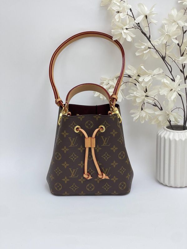 【95成新】LV Néonoé BB 