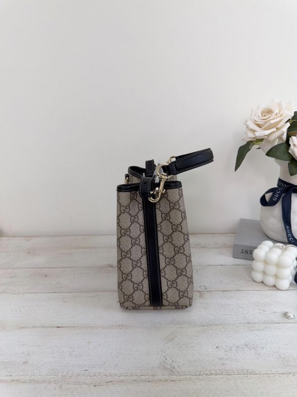 【99成新】GUCCI GG Emblem系列小號水桶包 