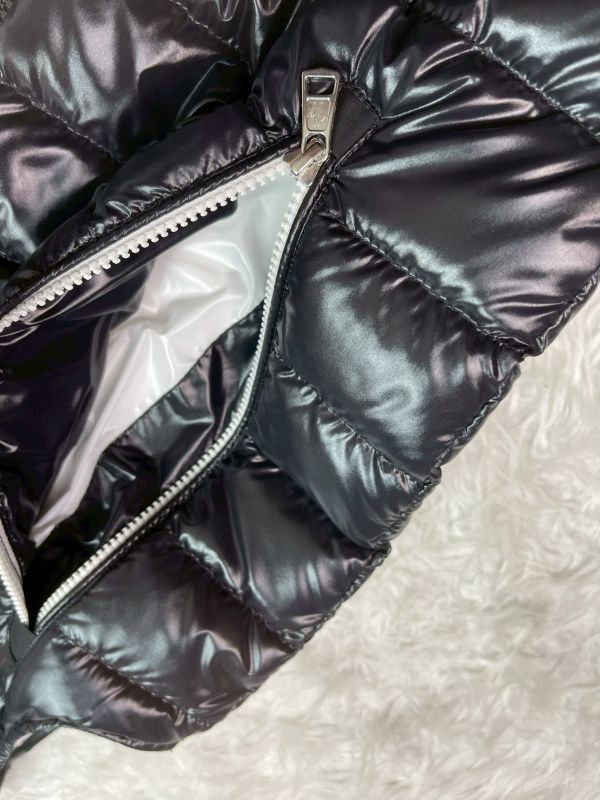 【分期0利率】MONCLER Ragot 羽絨連帽背心【全新品】