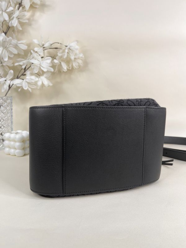 【分期0利率】LOEWE 皮革拼接帆布吊床包 【95成新】 