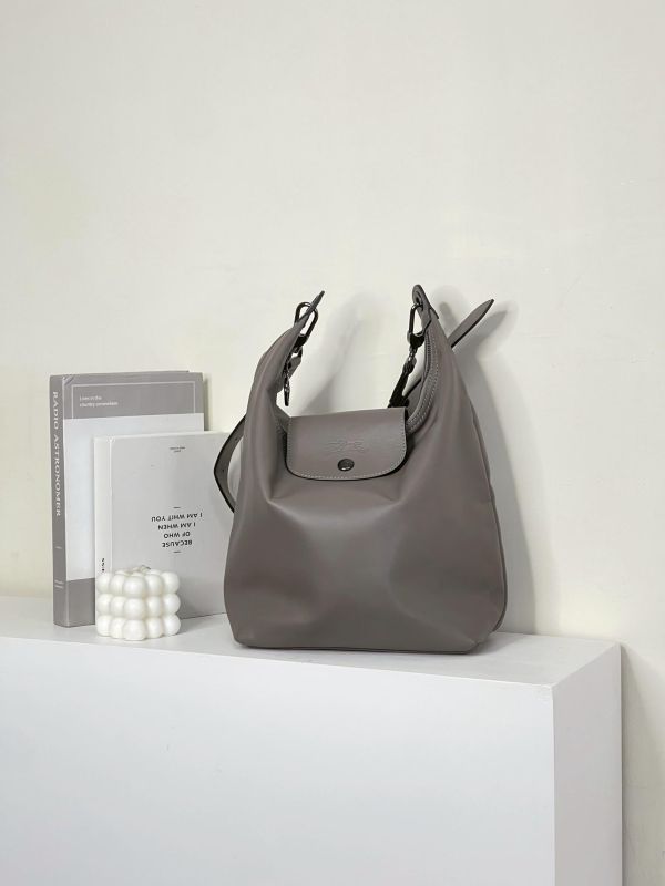 【95成新】LONGCHAMP Le Pliage Xtra 半月形單肩包 M 