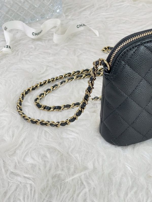 【分期0利率】CHANEL 24A 顆粒牛皮貝殼包【99成新】 