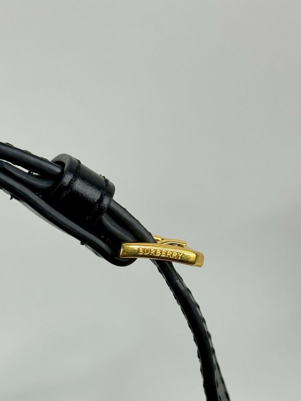 【分期0利率】BURBERRY TB鎖頭 MINI翻蓋斜背包【9成新】 
