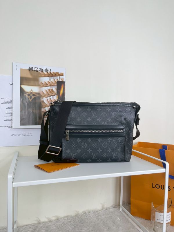 【分期0利率】LV Odyssey 老花斜背郵差包PM【85成新】 