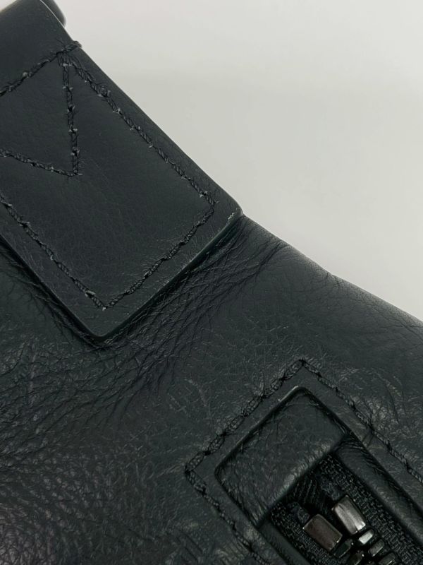 【未使用閒置品】LV Discovery PM 腰包 