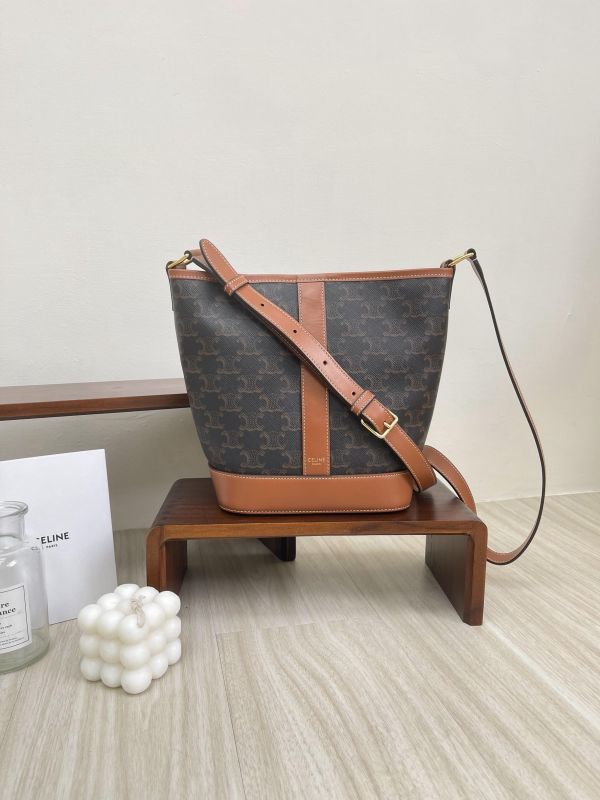 【95成新】CELINE TRIOMPHE老花小號水桶包 