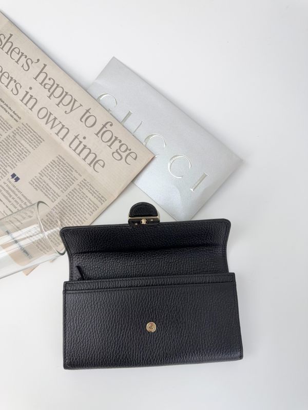 【99成新】GUCCI 雙G LOGO牛皮扣式長夾 