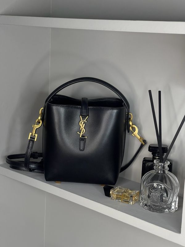 【分期0利率】YSL le 37亮面皮革迷你手袋【95成新】 