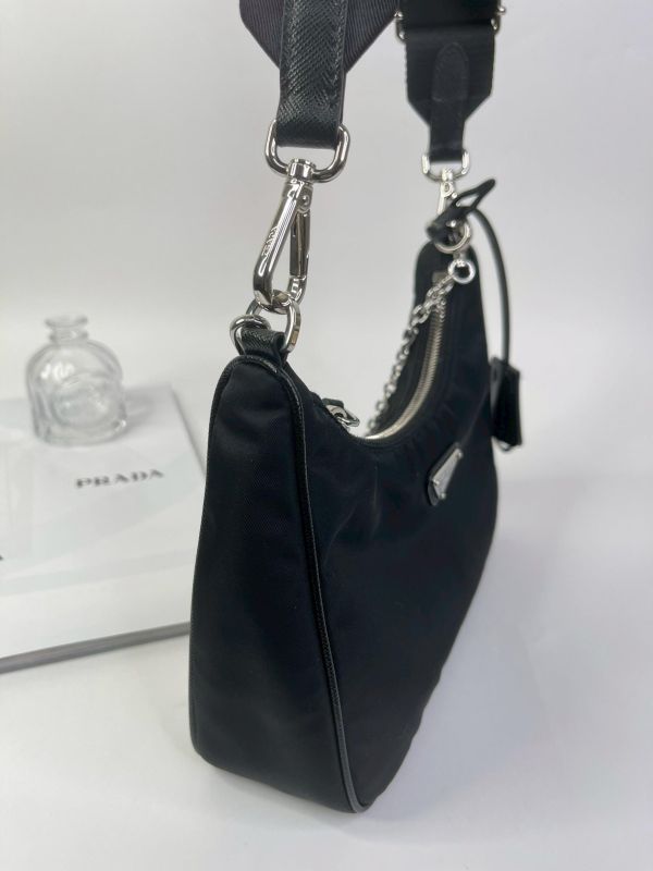【99成新】PRADA Re-Edition 2005 Re-Nylon 手袋 