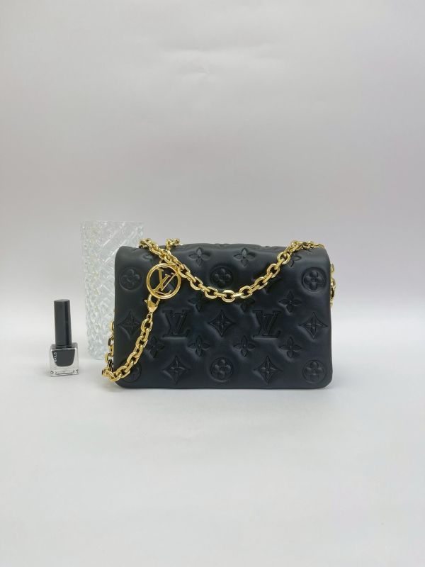 【99成新】LV Pochette Coussin 