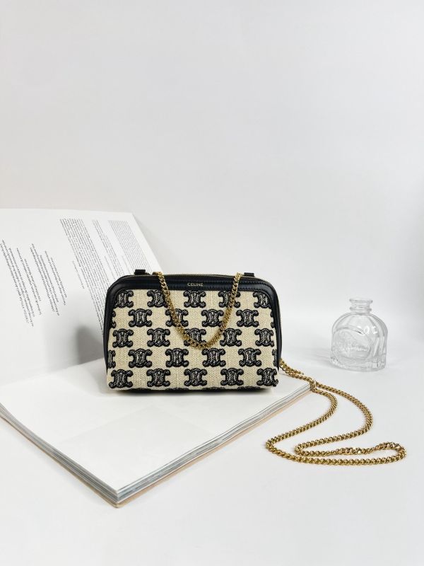 【95成新】CELINE 刺繡貝殼包 