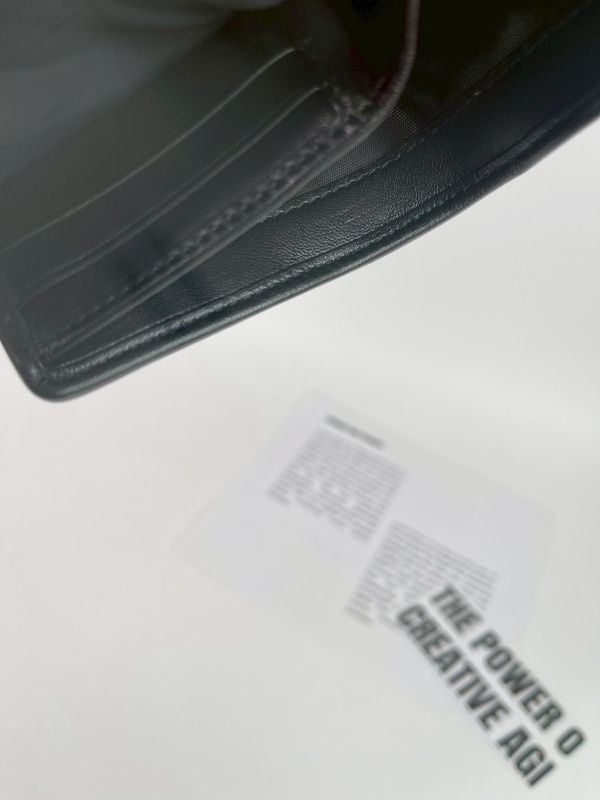 【99成新】MIUMIU Matelassé 納帕皮革短銀包 