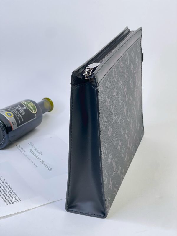 【全新品】LV Pochette Voyage MM 老花手拿包 