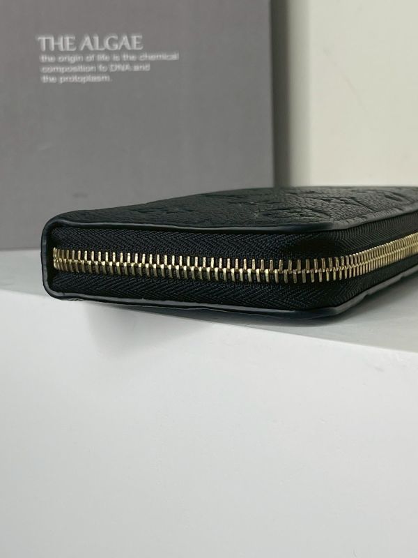 【95成新】LV Clémence 拉鍊皮革壓紋長夾 