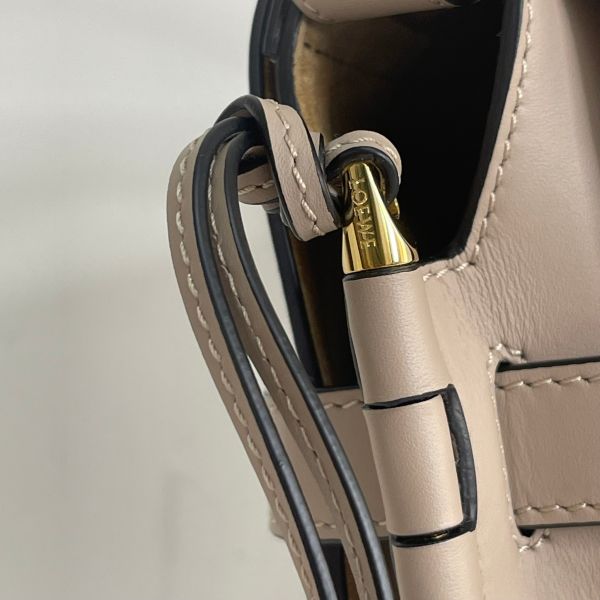 【12期0利率】LOEWE SMALL GATE柔軟小牛皮【99成新】 