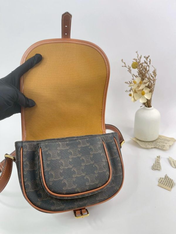 【95成新】CELINE Triomphe帆布中型Folco手袋 