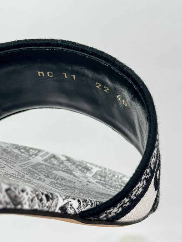 【未使用閒置品】DIOR DWAY 刺繡拖鞋 